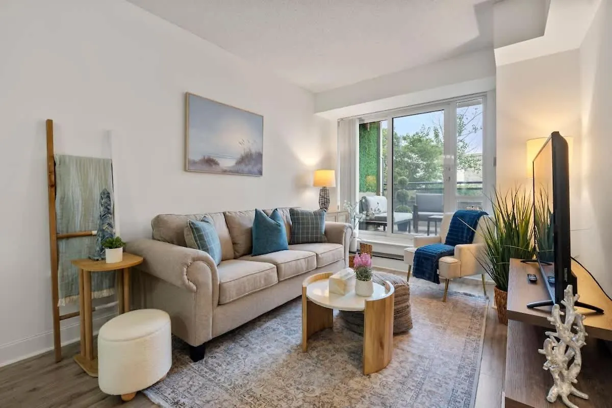 Charming Condo With Private Terrace In Etobicoke location