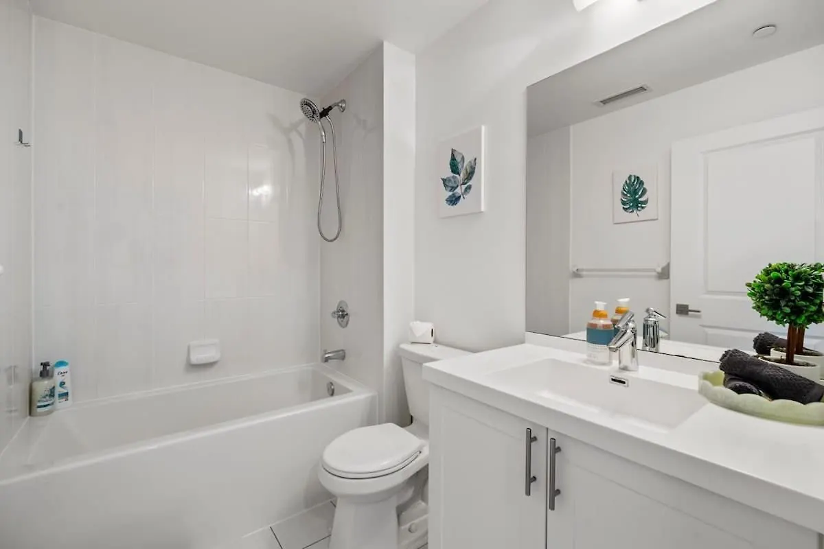 Charming Condo With Private Terrace In Etobicoke Toronto